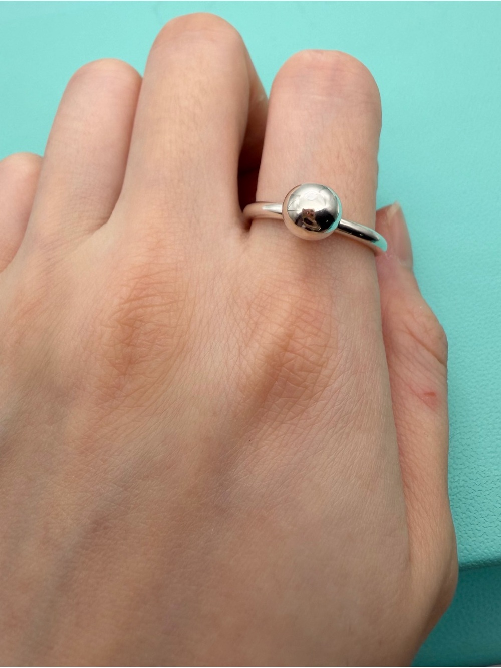 Tiffany & Co. Euc size 8 8mm hardware ball ring in sterling silver